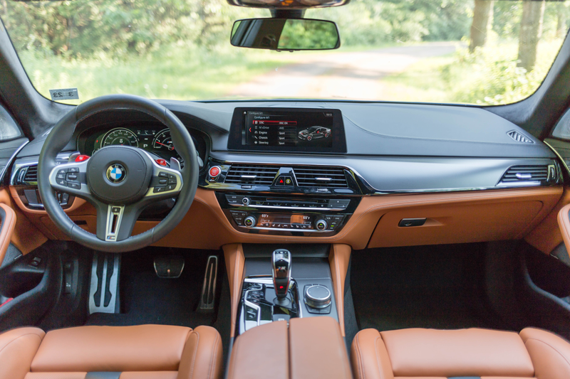 Illustration for article titled The 2018 BMW M5's 600 HP Will Clear All Thoughts From Your Mind With Speed